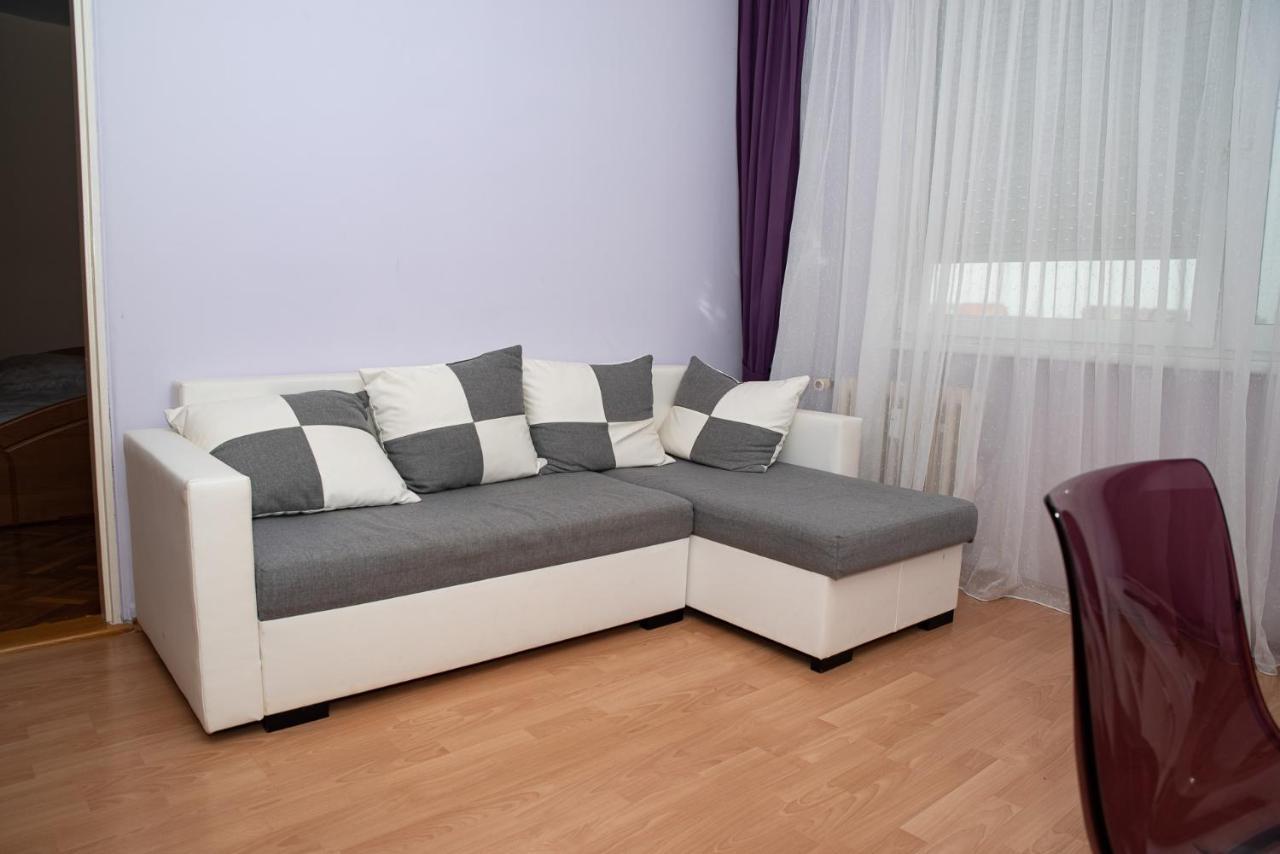 Lovely One Bedroom Apartment Nové Zámky Zewnętrze zdjęcie