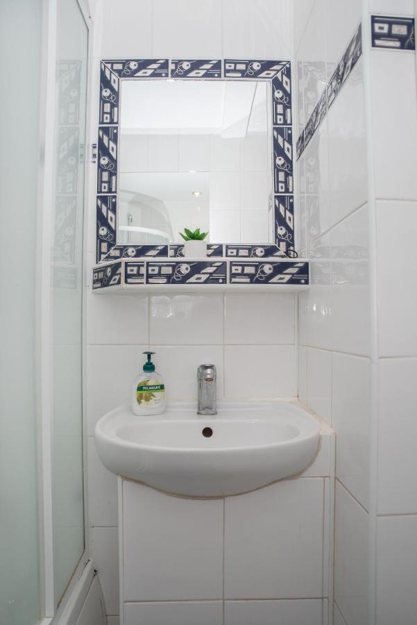 Lovely One Bedroom Apartment Nové Zámky Zewnętrze zdjęcie